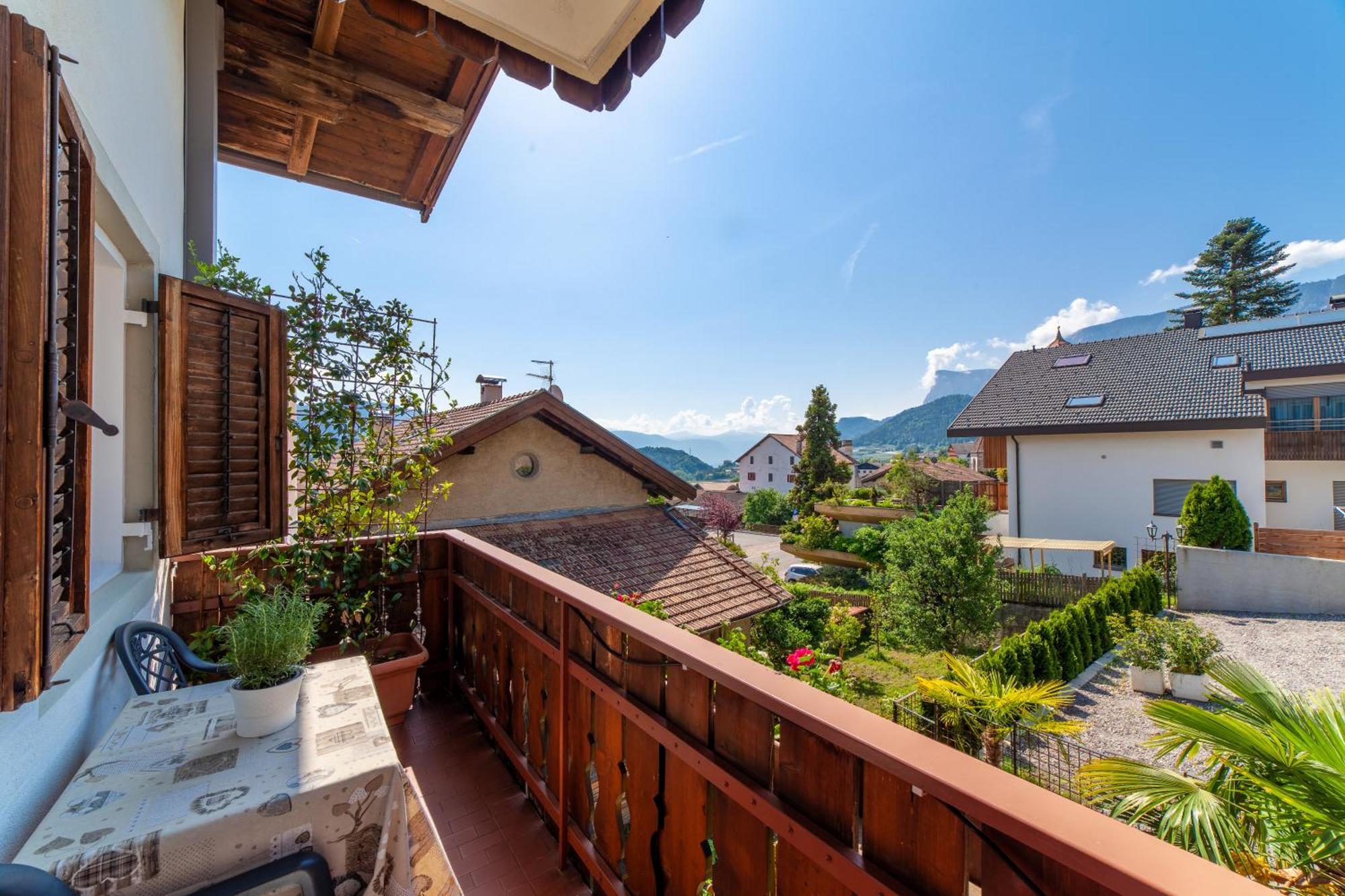 Residence Alpina Tesimo Bagian luar foto