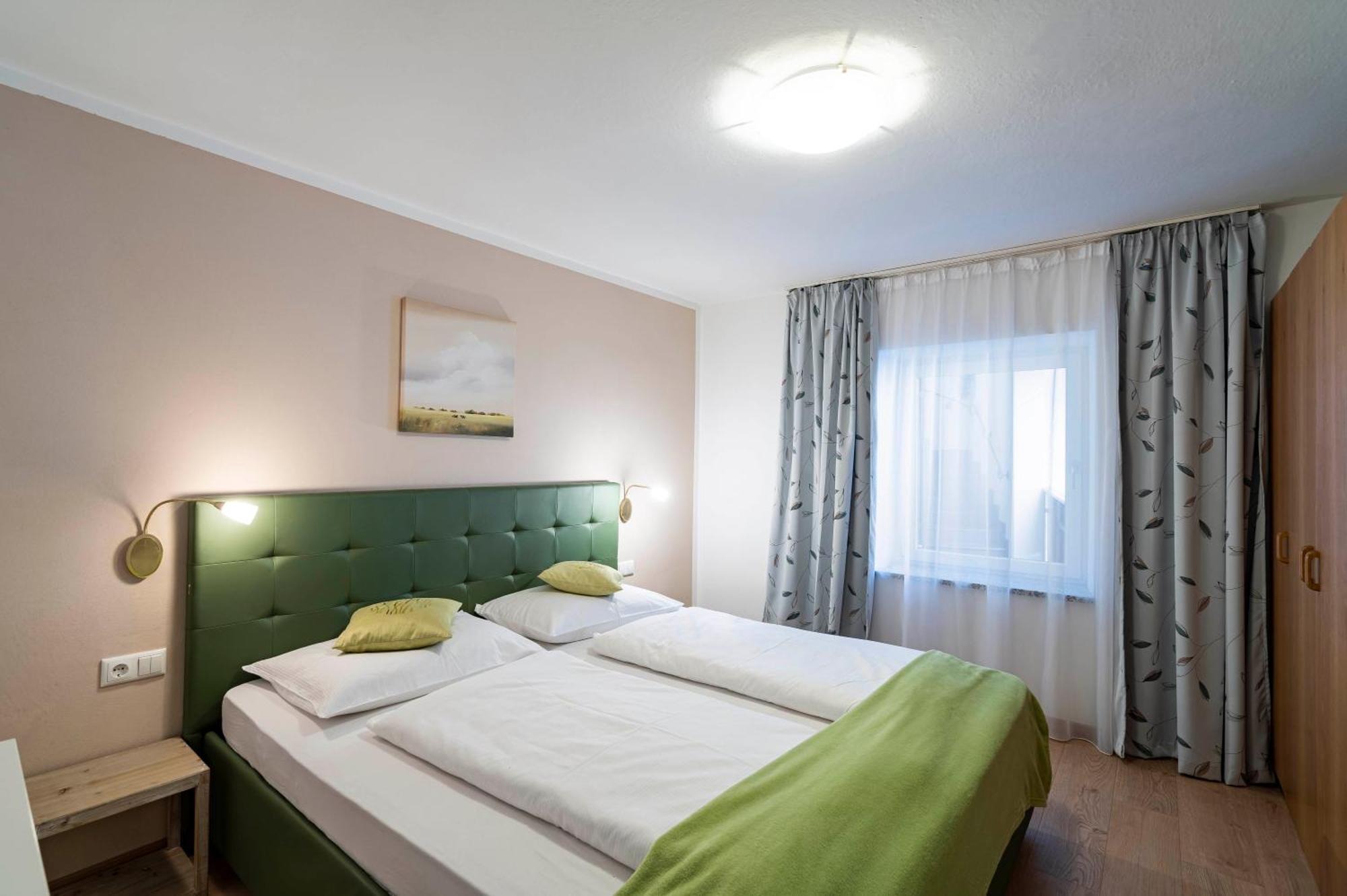 Residence Alpina Tesimo Bagian luar foto